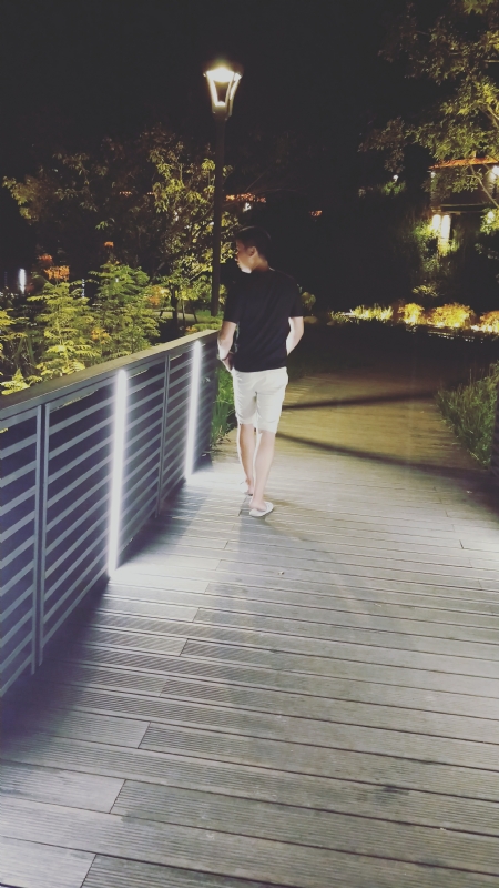 李珂炯的第一张照片--福建闪婚服务中心