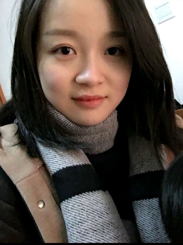 凤姐的第三张照片--福建闪婚服务中心