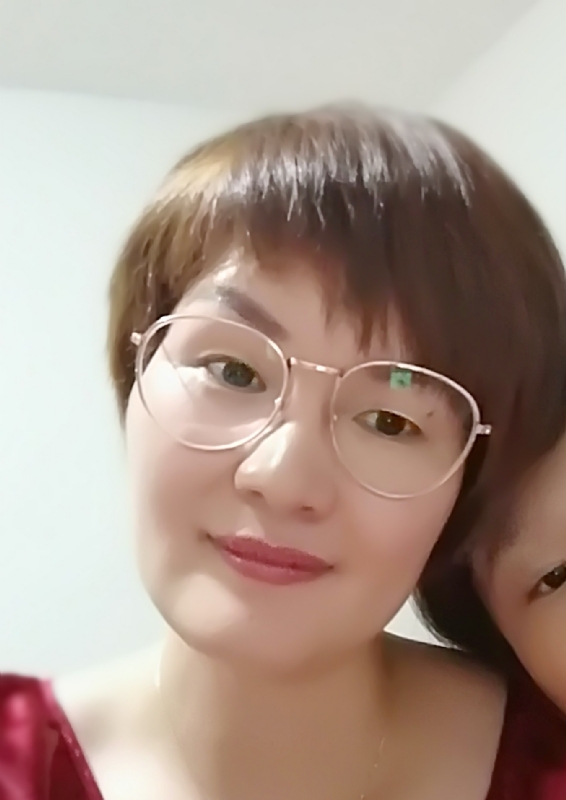一曲墨白的第一张照片--福建闪婚服务中心