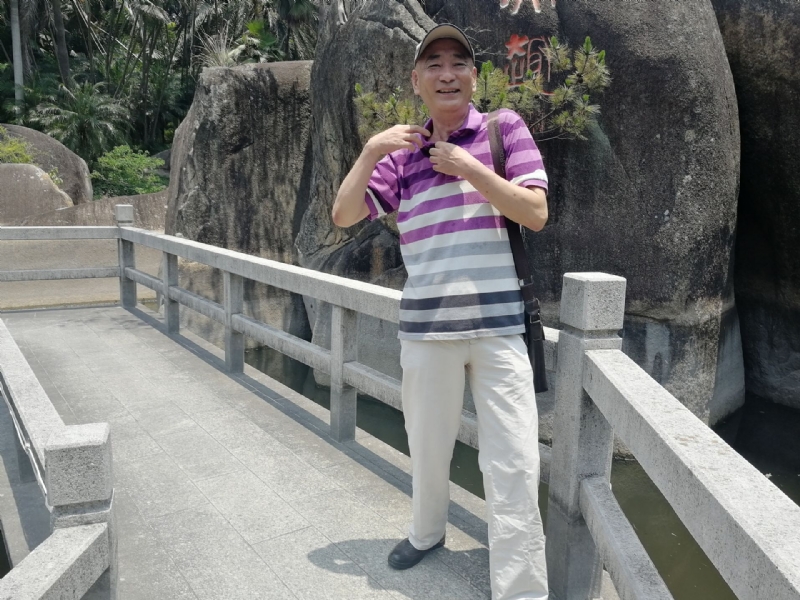 热腾腾的第三张照片--福建闪婚服务中心