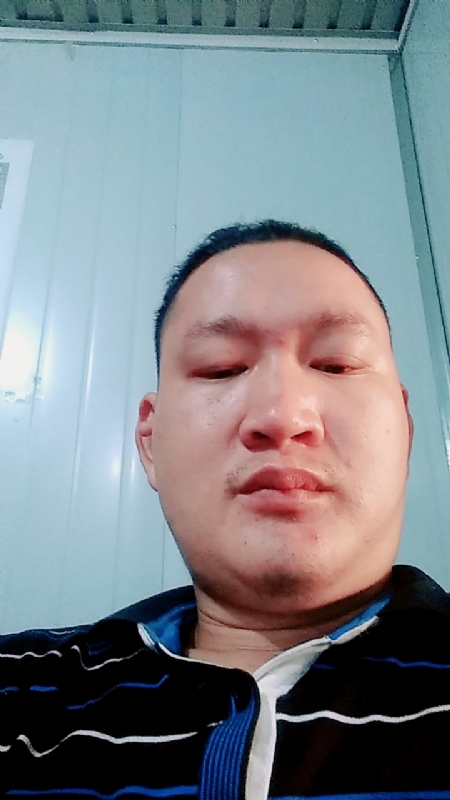 随缘随风的第一张照片--福建闪婚服务中心