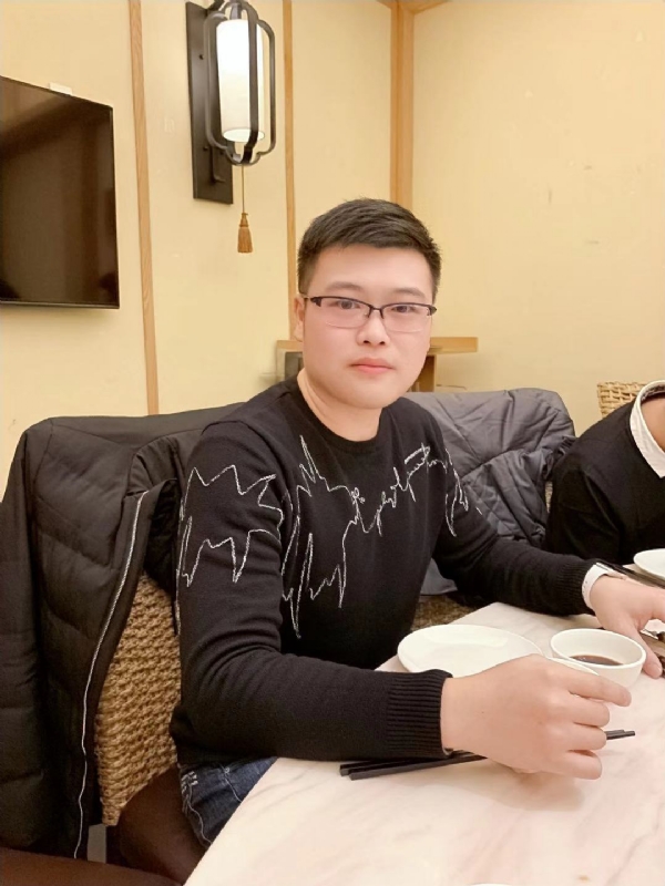 YIDA的第一张照片--福建闪婚服务中心