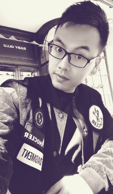 十七楼的猫的第一张照片--福建闪婚服务中心