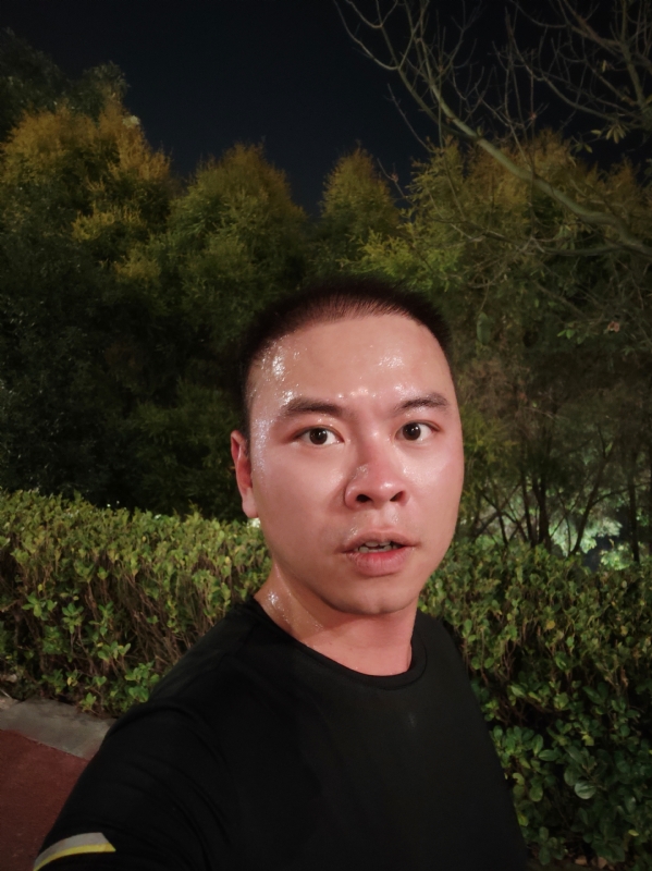 黑桃A的第一张照片--福建闪婚服务中心