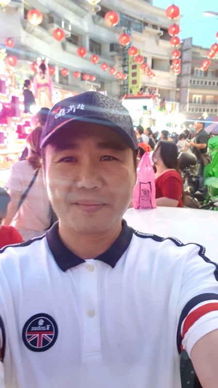 小陳的第一张照片--福建闪婚服务中心