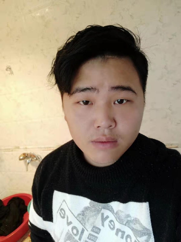 小李的第一张照片--福建闪婚服务中心