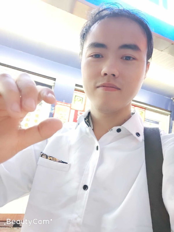 开心就好的第一张照片--福建闪婚服务中心