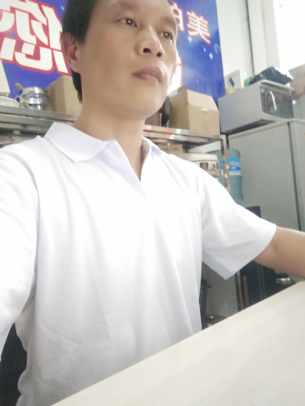 深蓝色的海的第一张照片--福建闪婚服务中心