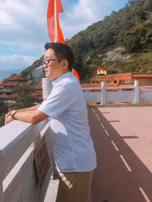 安斌的第二张照片--福建闪婚服务中心