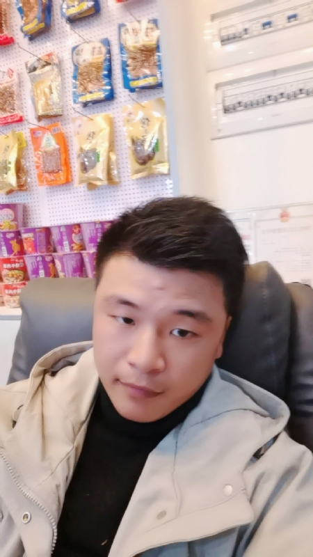 小宇的第一张照片--福建闪婚服务中心