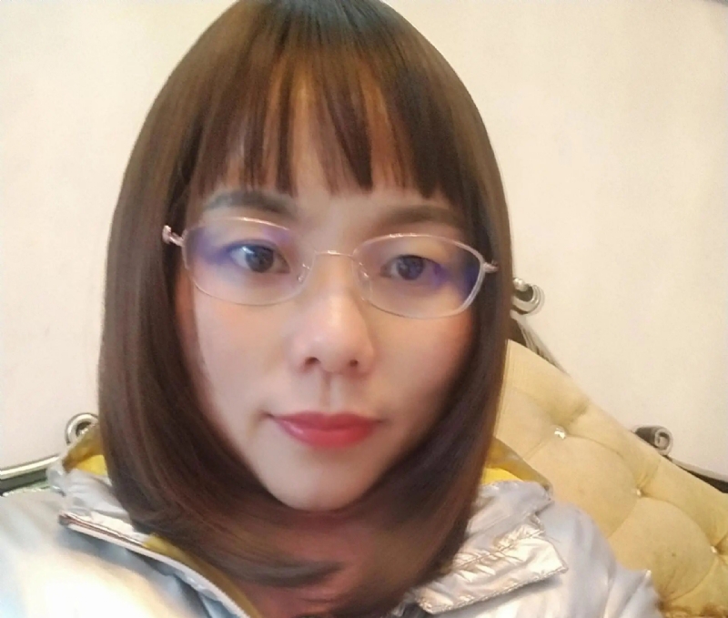 爱笑的彩虹的第一张照片--福建闪婚服务中心
