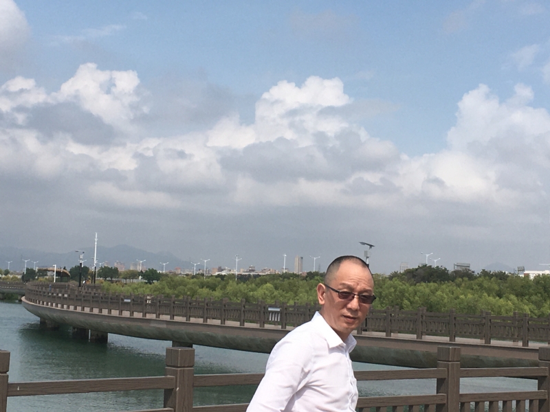 朗行天下的第一张照片--福建闪婚服务中心