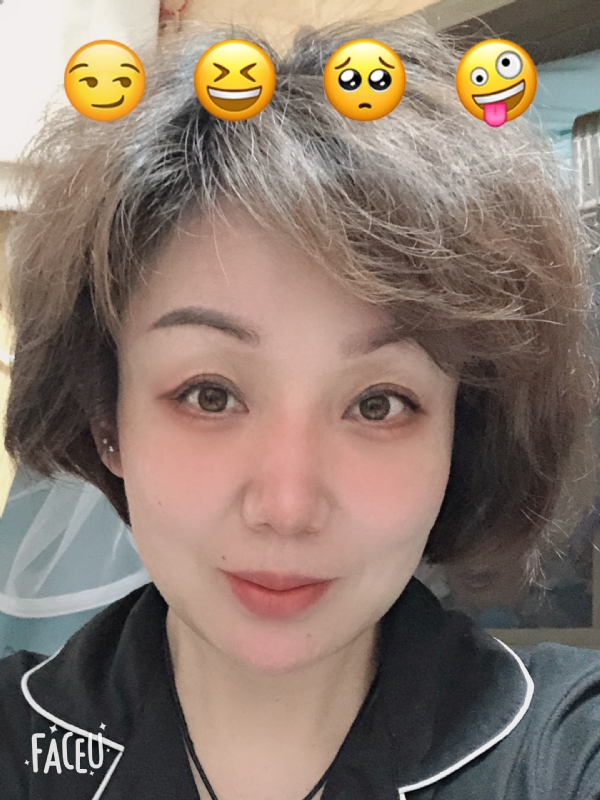 飘拂的第一张照片--福建闪婚服务中心