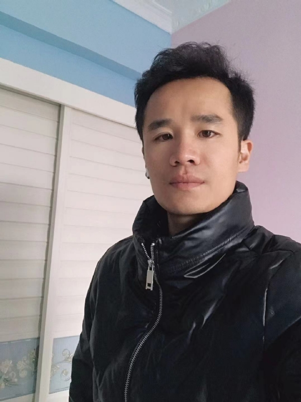 小杨哥的第一张照片--福建闪婚服务中心