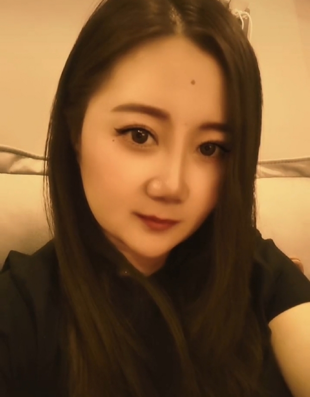 雯雯的第二张照片--福建闪婚服务中心