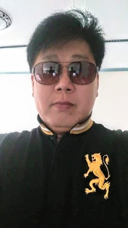 含笑半步癲的第三张照片--福建闪婚服务中心