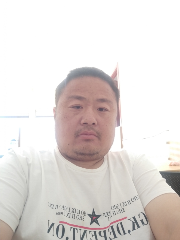 流星隐爱的第一张照片--福建闪婚服务中心