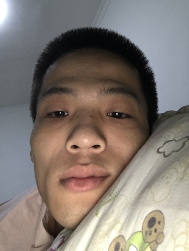 直男的第一张照片--福建闪婚服务中心
