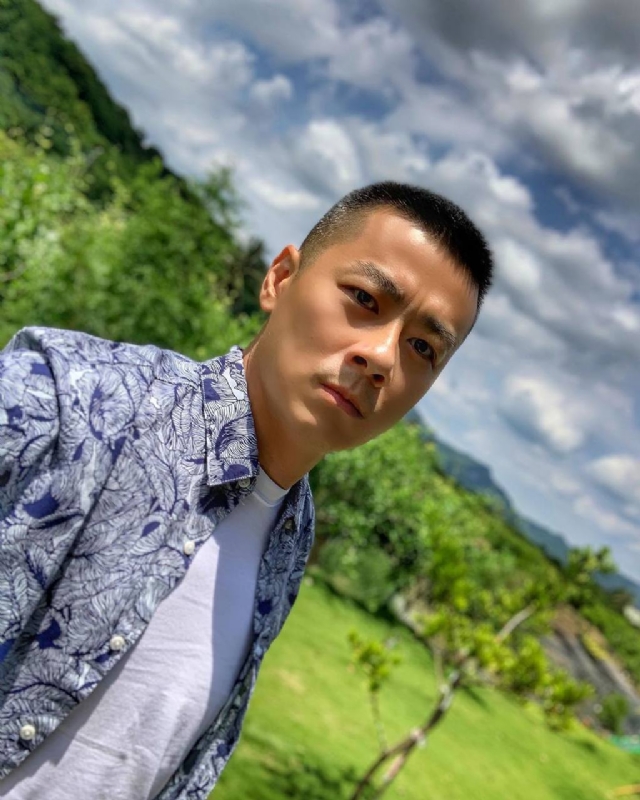 蓝天的第二张照片--福建闪婚服务中心