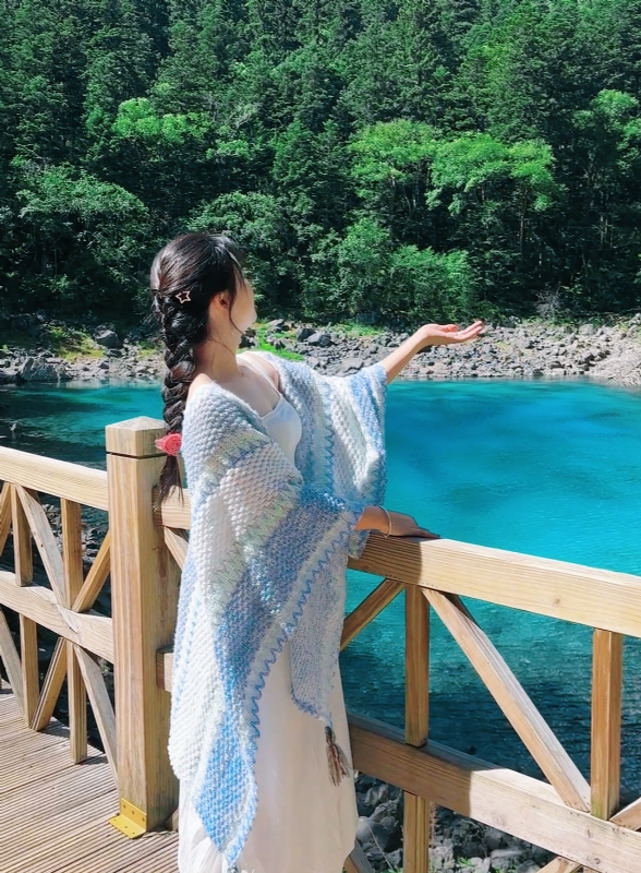 丫头的第二张照片--福建闪婚服务中心