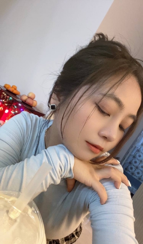 艳秋的第一张照片--福建闪婚服务中心
