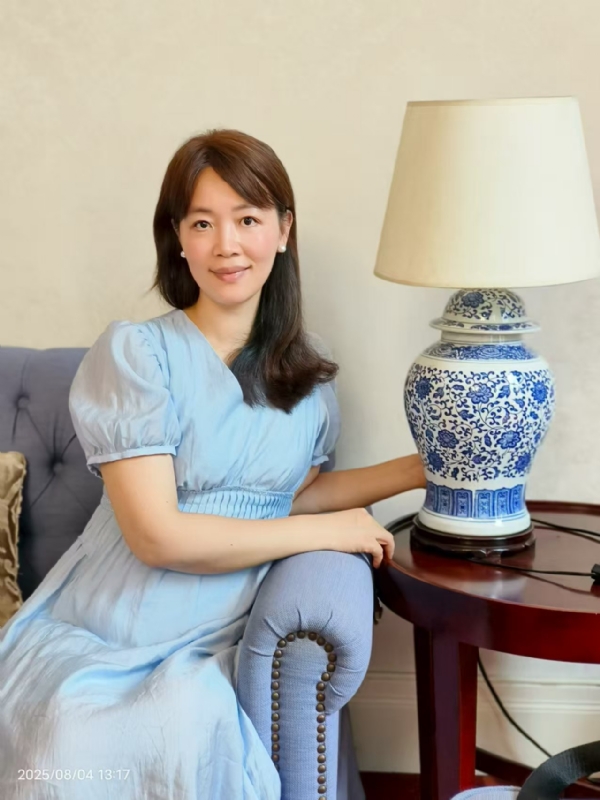 Q绮芳的第二张照片--福建闪婚服务中心