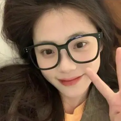 窗外的麻雀的第一张照片--福建闪婚服务中心