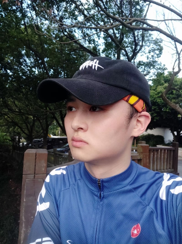 麦兜的第二张照片--福建闪婚服务中心