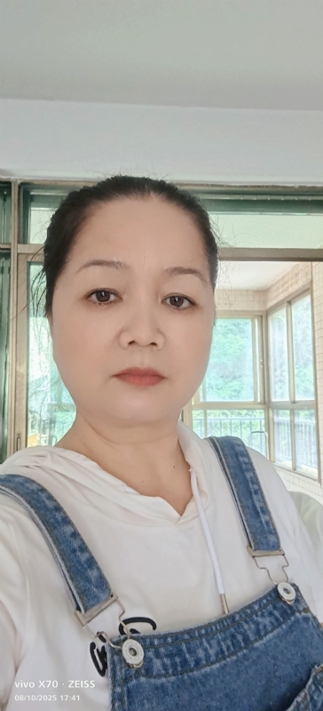 小巧玲珑的第一张照片--福建闪婚服务中心