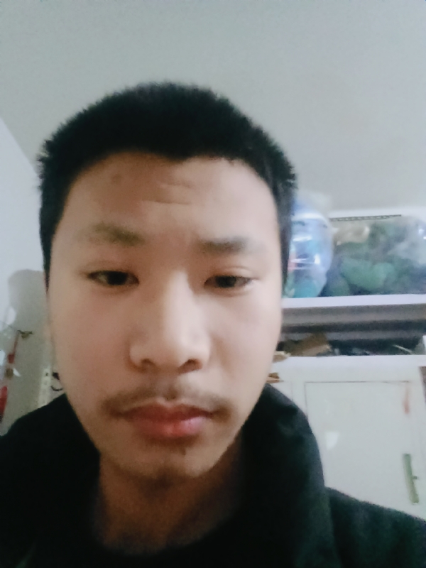 g未成年的第一张照片--福建闪婚服务中心