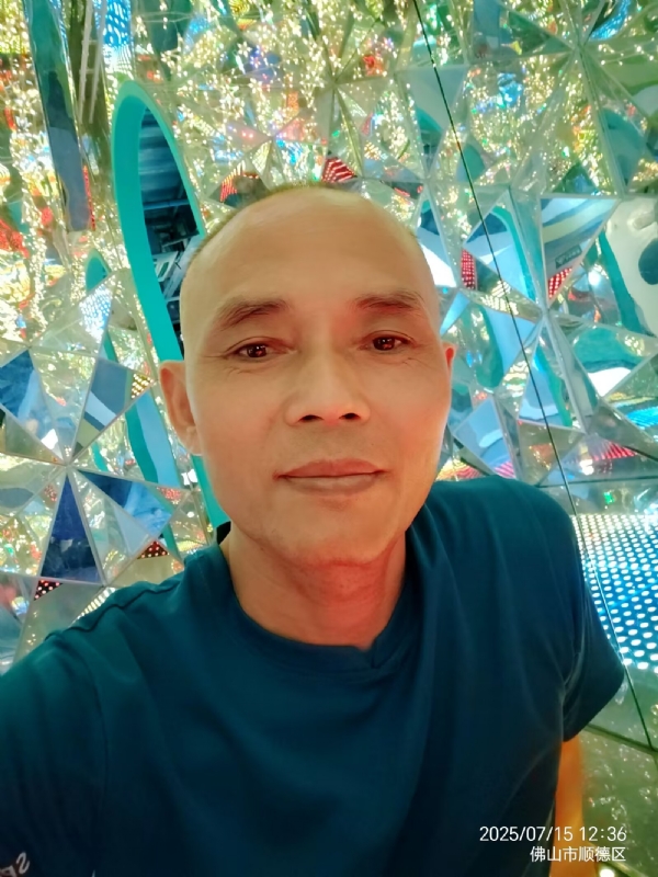 阿里睡不着的第二张照片--福建闪婚服务中心