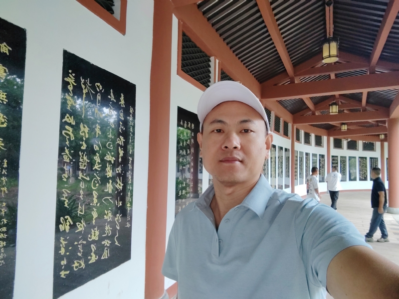 爱运动的范的第一张照片--福建闪婚服务中心