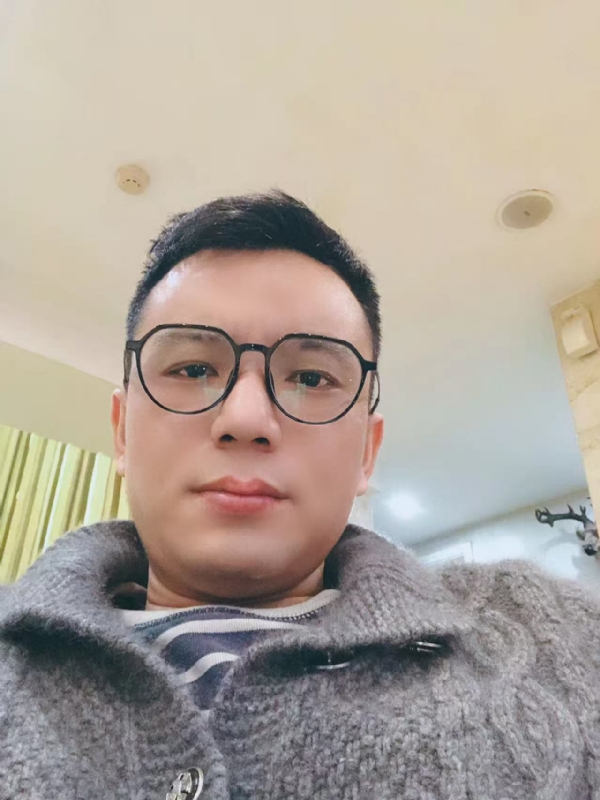 失神的第一张照片--福建闪婚服务中心